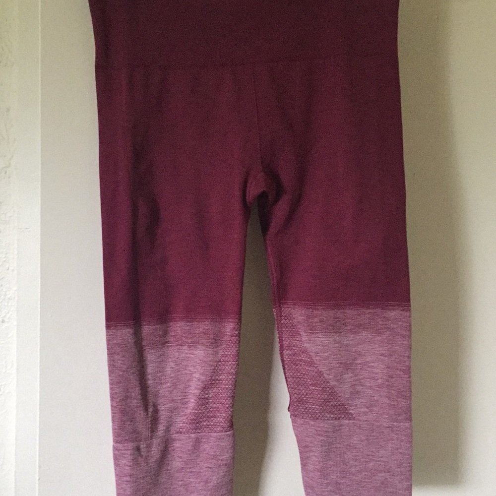 Lululemon Seamlessly Street Crops ombré